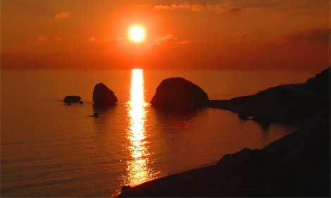 Sunset at Petra tou Romiou (Aphrodite's Rock)